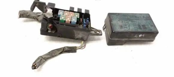 Mitsubishi Colt Fuse module PR02000000 MB629083 MB818623