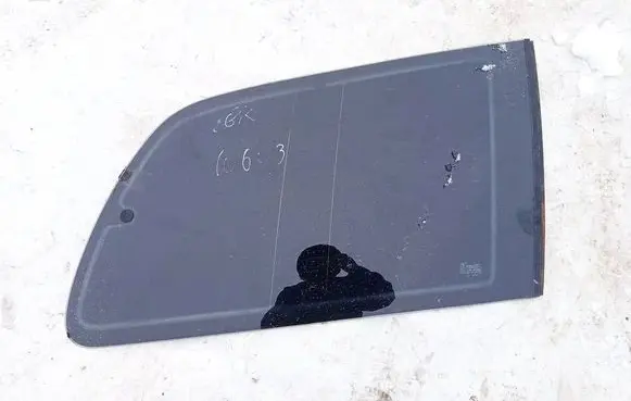 Seat Alhambra (Mk1) Rear side window as2