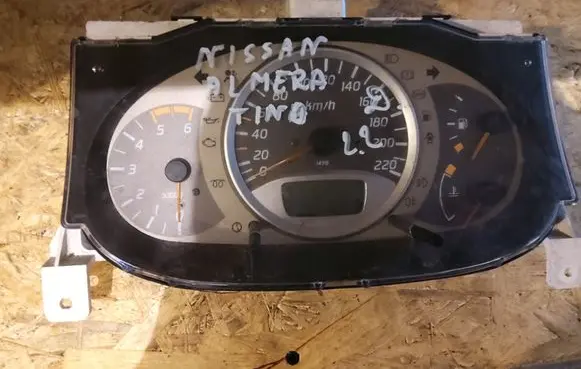 Nissan Almera Tino Speedometer (instrument cluster)
