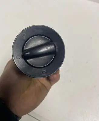 Volkswagen Golf IV Light switch 1C0941531