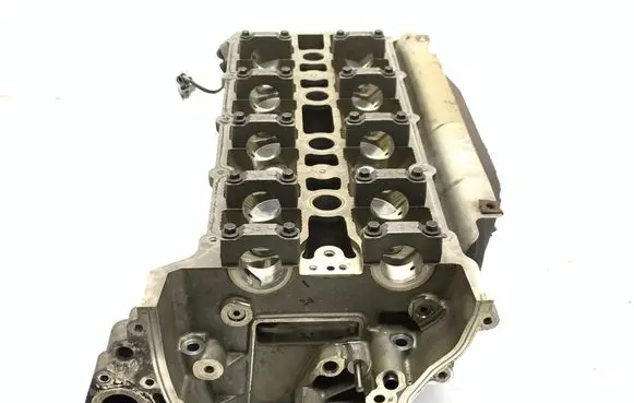 Jaguar XJ X350 Engine head 