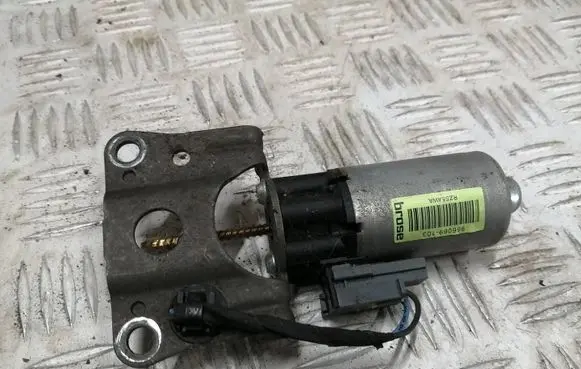 Peugeot 508 RXH Seat adjustment motor 966069103 RZ55AWA