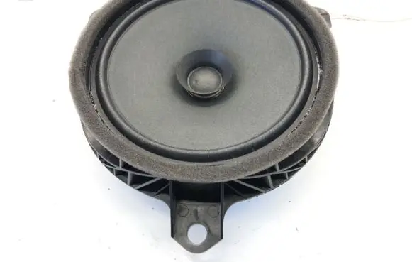 Toyota Yaris Cross Front door speaker 