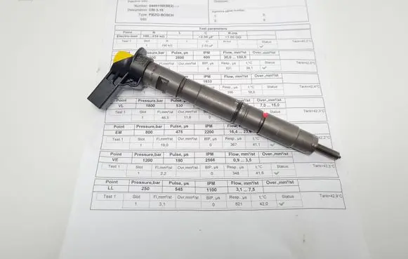 Audi A4 S4 B8 8K Fuel injector 03L130277 0445116030