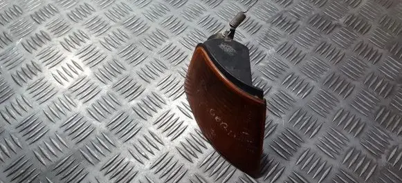 Front indicator light