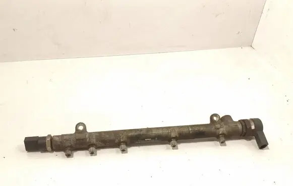 Mercedes-Benz E W211 Fuel main line pipe A6110700395