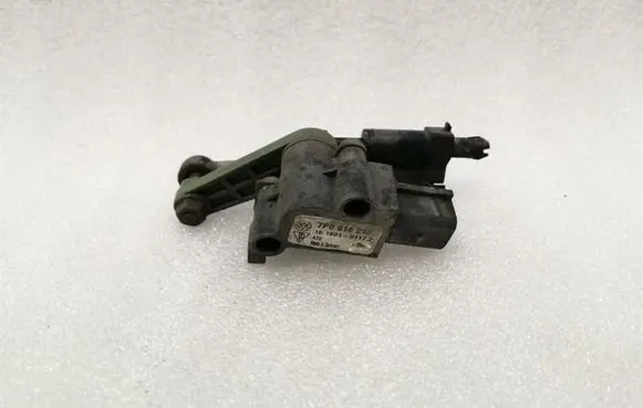 Porsche Cayenne (92A) Headlight/headlamp level sensor 7P0616213