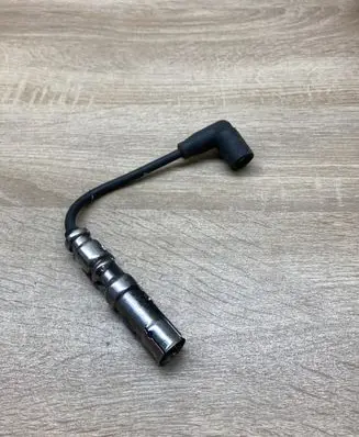 Volkswagen Golf V Ignition plug leads 06A035255 06A035281A