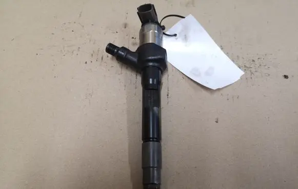 Mazda 6 Fuel injector R2AA 13H50