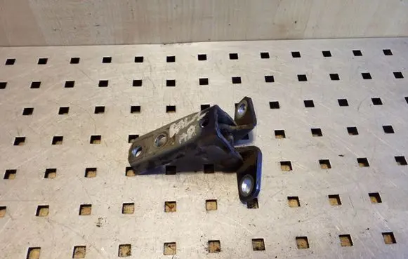 Mitsubishi Outlander Rear door lower hinge