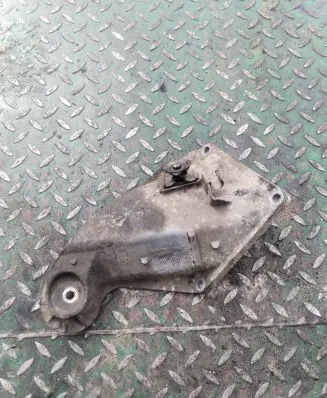 BMW X5 E53 Engine mounting bracket 6761565