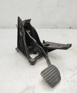 Renault Laguna II Brake pedal 8200002853
