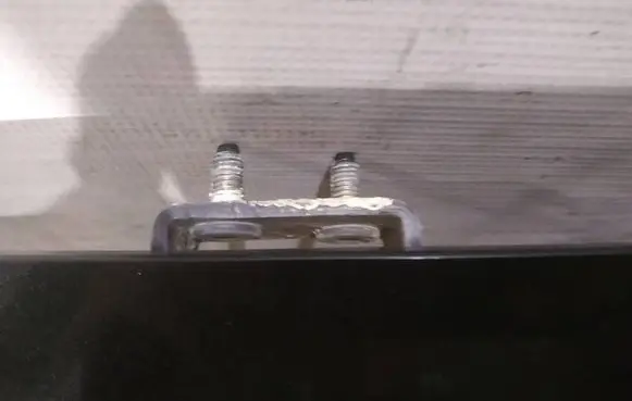 Tailgate/trunk/boot hinge