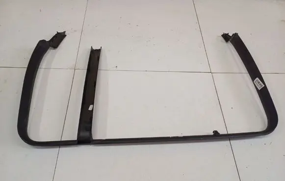 Other rear door trim element