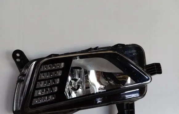 Volkswagen Polo VI Front fog light 2G0941662 89250905