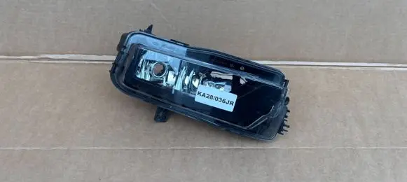 Volkswagen Crafter Fog light part 7C941662C