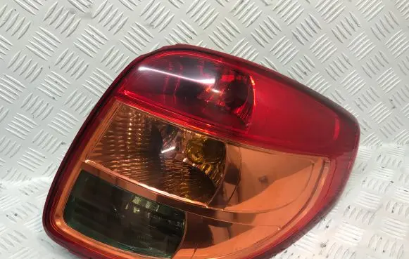 Suzuki SX4 Rear/tail lights 22016684