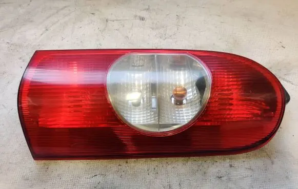 Rear/tail lights
