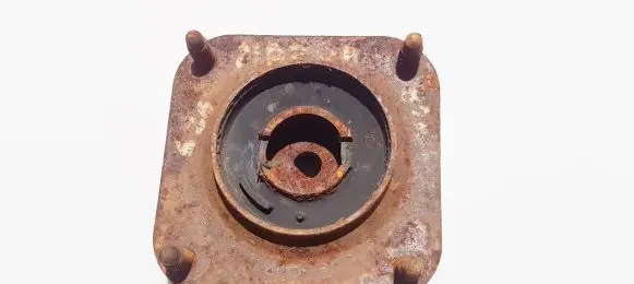 Mazda 626 Coil spring mount 