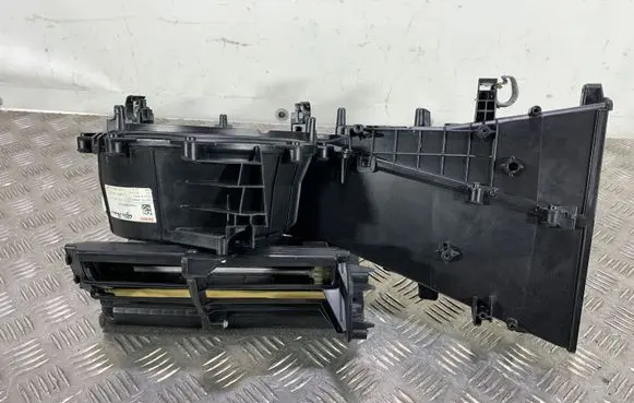 Alfa Romeo Stelvio Interior heater climate box assembly housing 00505401250 5Y590000J