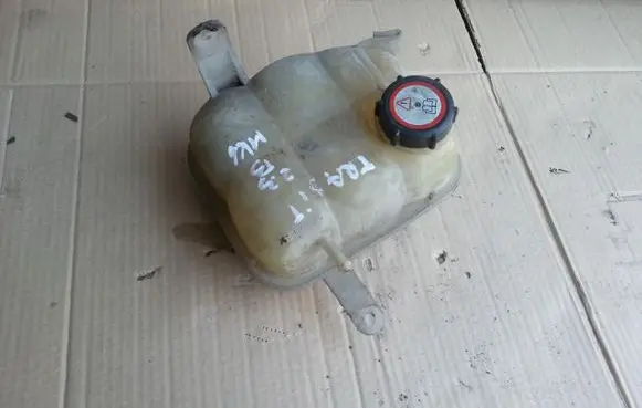 Ford Escort Coolant expansion tank/reservoir