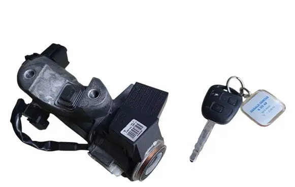 Toyota Avensis T250 Ignition lock 8978305010 N0501517 N0501518
