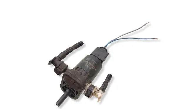 Opel Astra K Windscreen/windshield washer pump 13349273