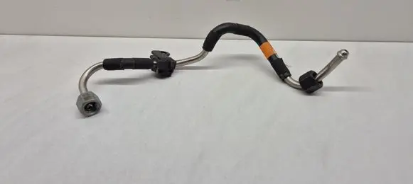 Hyundai Kona I Fuel injector supply line/pipe 210118A3410