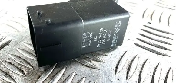 Glow plug pre-heat relay