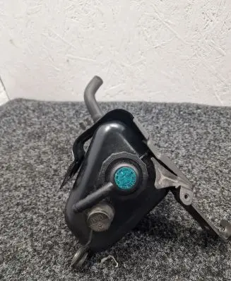 Mercedes-Benz GLC C253 Power steering fluid tank/reservoir A2103270072