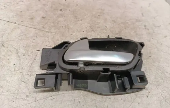 Peugeot 2008 I Front door interior handle 303966 11G1
