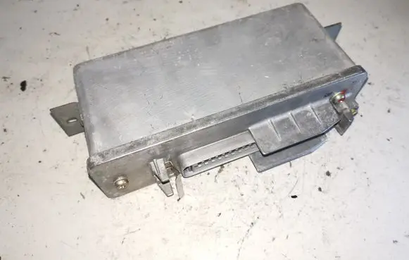 BMW 5 E34 ABS control unit/module 0265103047 34521160413 1160413
