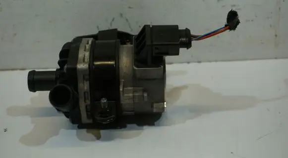 Audi Q5 SQ5 Water pump 