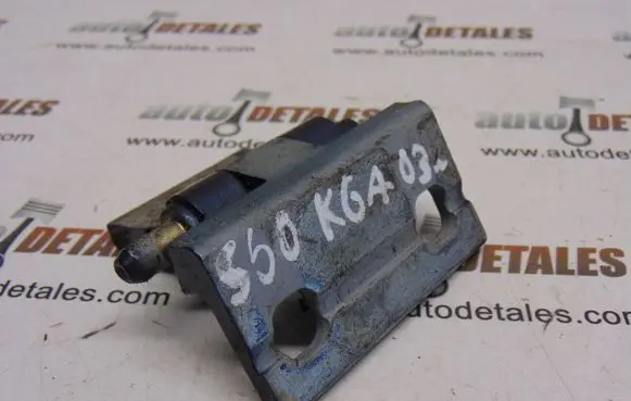 Volvo S60 Rear door lower hinge