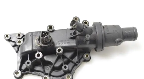Thermostat/thermostat housing