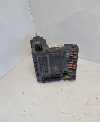 Volvo S80 Fuse module 30728542 12243779