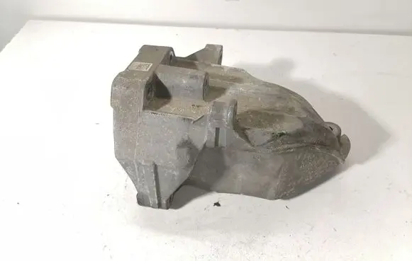 Mercedes-Benz E W212 Engine mounting bracket A6512230004