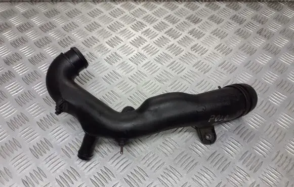 Volkswagen Polo IV 9N3 Intercooler hose/pipe 6Q0129654BD
