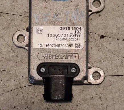 Opel Vectra C ESP acceleration yaw rate sensor 13665701 448801002011 09184504