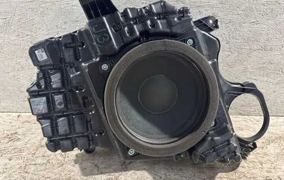 Toyota RAV 4 (XA50) Subwoofer speaker 8615042070 27220D0081