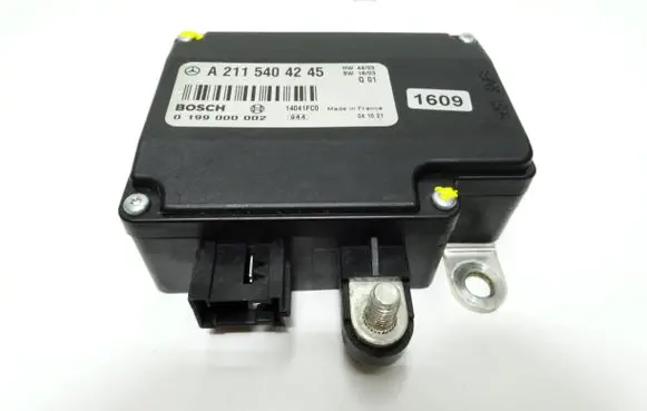 Mercedes-Benz E W211 Battery control module A2115404245 0199000002 14041FC0