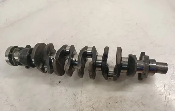 BMW 5 E60 E61 Crankshaft M57TUE2 7792608