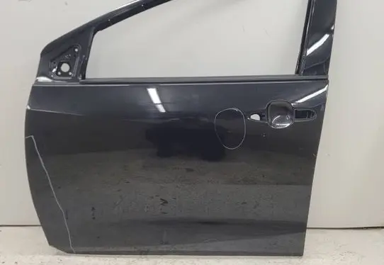 Toyota Yaris XP210 Front door 