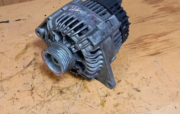 Renault Laguna I Generator/alternator A13VI153