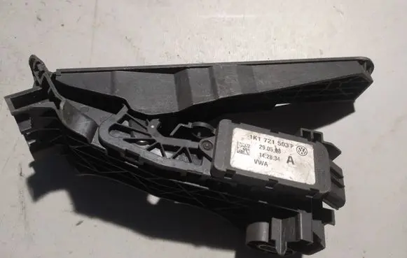 Skoda Octavia Mk2 (1Z) Accelerator throttle pedal 1K1721503P