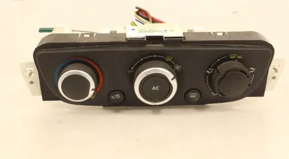 Renault Fluence Interior fan control switch 2751000B20