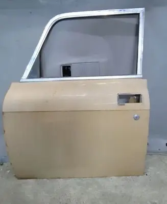 Moskvich 2140 Front door