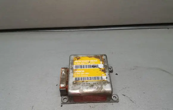 Mercedes-Benz C W202 Airbag control unit/module 0008207926 0285001083