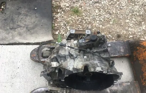 Volvo XC60 Manual 5 speed gearbox