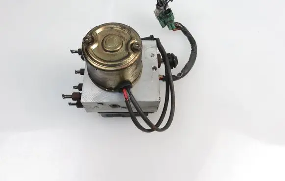 Suzuki Wagon R+ ABS Pump 5610075F0
